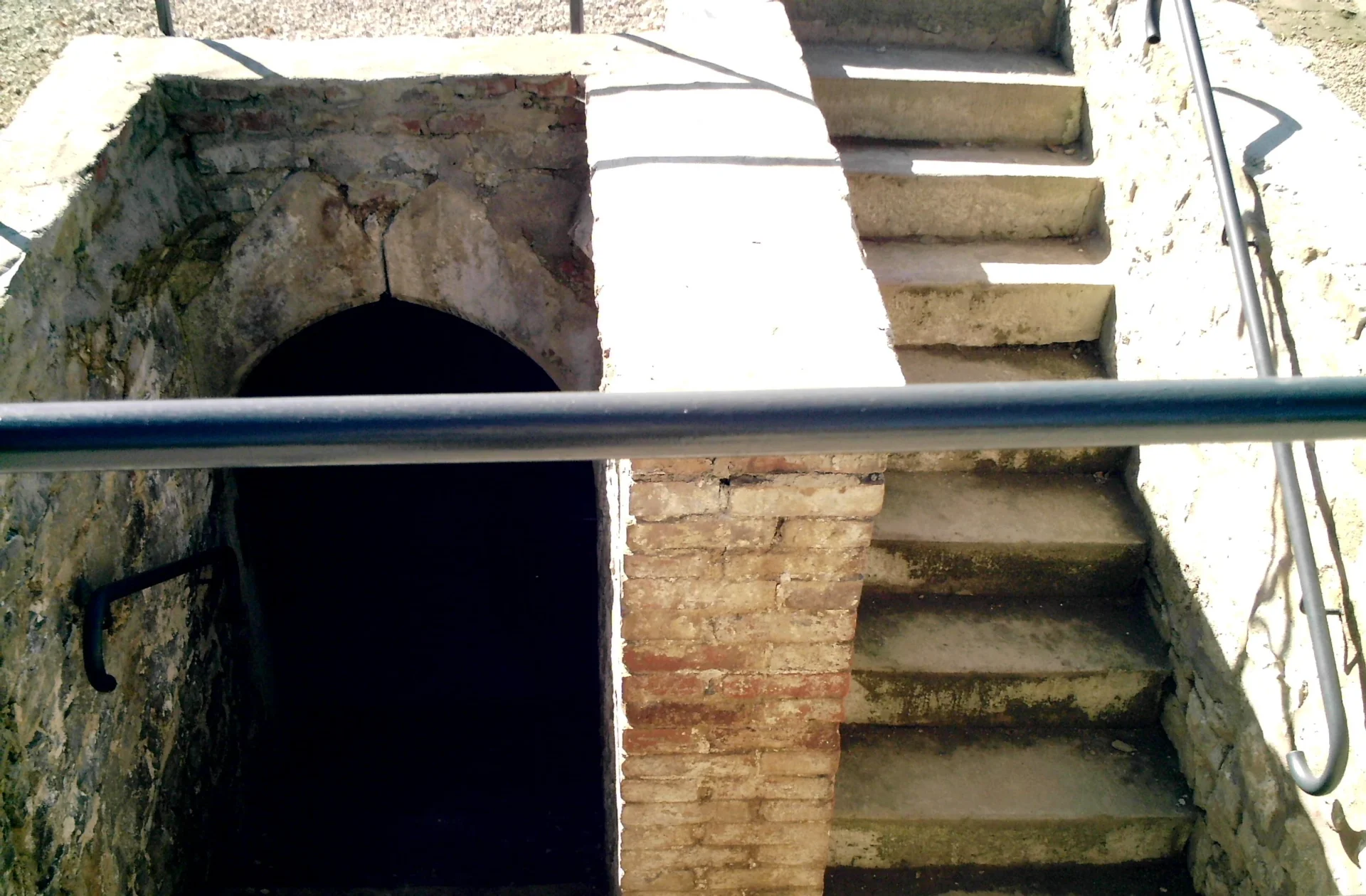 Bild: Treppe zum Keller des Herrenhauses