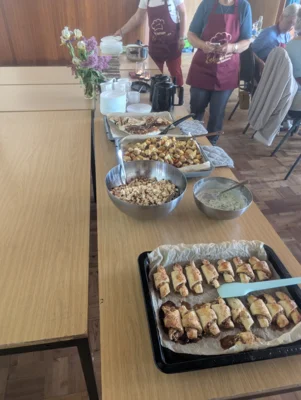 Foto des Albums: Altersgerechtes, gemeinschaftliches Kochen – eine kulinarische Reise um die Welt in Meyenburg