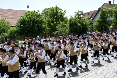 Foto des Albums: Kreismusikfest Schemmerberg, Festumzug