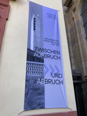 Foto des Albums: Zwischen Aufbruch und Abbruch