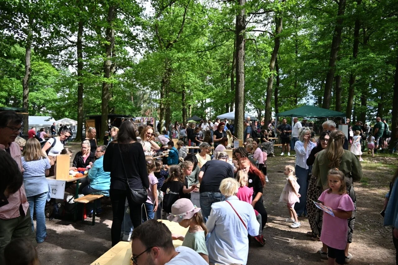 Bild: Bastelstationen