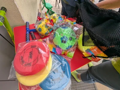 Foto des Albums: Auszeichnungen und Geschenke zum Kindertag