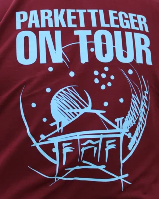 Der gemeinn&uuml;tzige Verein Parkettleger on tour hat sich f&uuml;r das Projekt ein passendes Logo erschaffen. Die Himmelsscheibe mit dem Weinberg Pavillon im Vordergrund.  (Bild vergr&ouml;&szlig;ern)