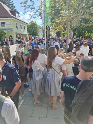 Foto des Albums: Auszug Volksfest Wallersdorf 2026