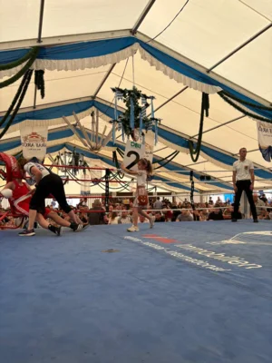 Foto des Albums: Tanzen Boxveranstaltung Volksfest Wallersdorf 2026 Bilder
