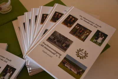 Foto des Albums: Aufbau für's Festbankett