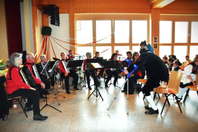 Foto des Albums: Aufbau für's Festbankett