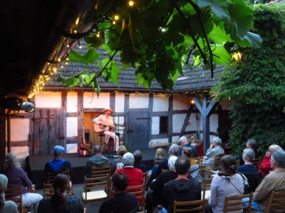 Foto des Albums: LÜÜL aus Berlin gibt erstes Pfarrhofkonzert in diesem Jahr