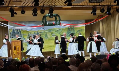 Hotzentanz  (Bild vergr&ouml;&szlig;ern)