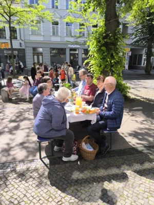 Foto des Albums: Wittenberge frühstückte gemeinsam (2026) I Fotos: Katja Javadi, Heike Beiderbeck-Haus