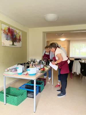 Foto des Albums: Altersgerechtes, gemeinschaftliches Kochen – eine kulinarische Reise um die Welt in Gerdshagen
