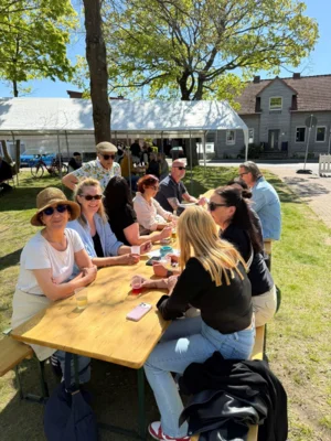 Foto des Albums: 1 Mai