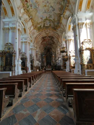 Foto des Albums: Festgottesdienst zum 60-jährigen Bestehen des Rosenheimer Volkstanzkreises in Baumburg