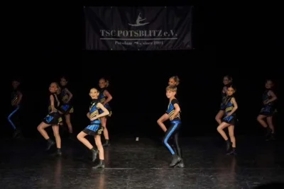 Foto des Albums: Saison-Abschluss-Show