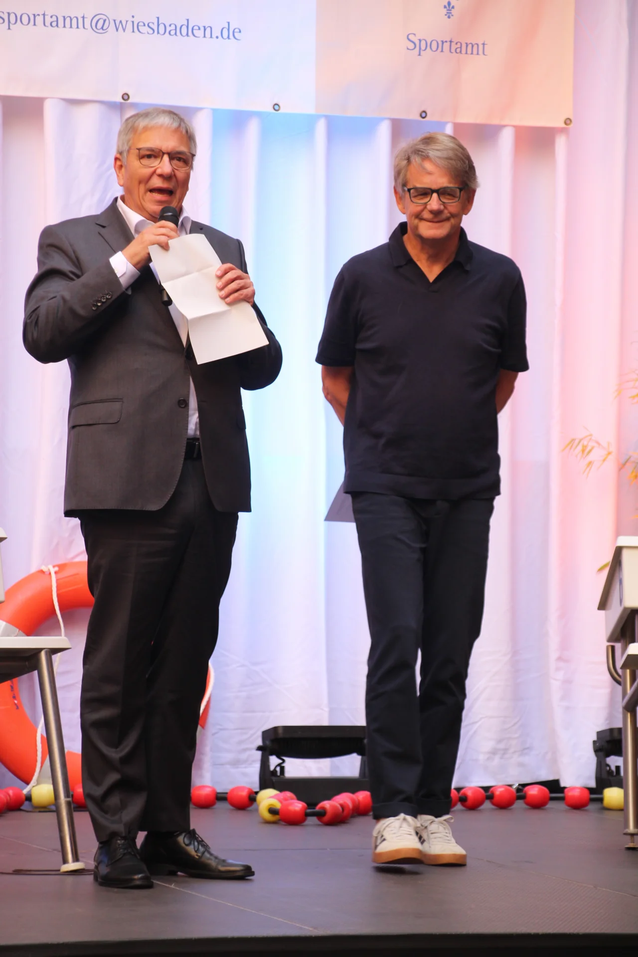 Bild: Laudatoren Gert-Uwe Mende und Thomas Schwarze