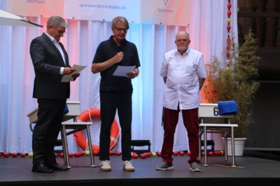 Sportplakette f&uuml;r J&uuml;rgen Mauer  (Bild vergr&ouml;&szlig;ern)