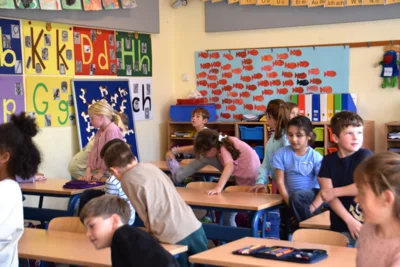 Foto des Albums: Klaro besucht die Klasse 1