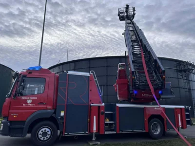 Foto des Albums: 21.02.2024 Feuer 3  - K62 BüstedtBahrdorf -   Brennt Biogasanlage