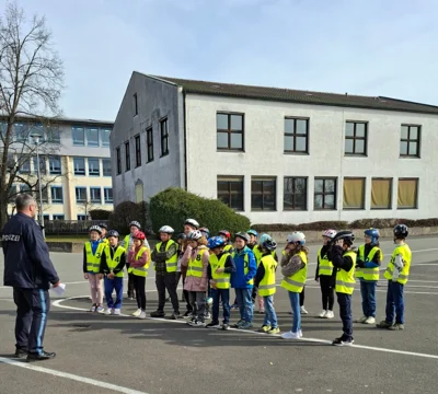 Foto des Albums: Praktische Verkehrserziehung in der 4. Klasse