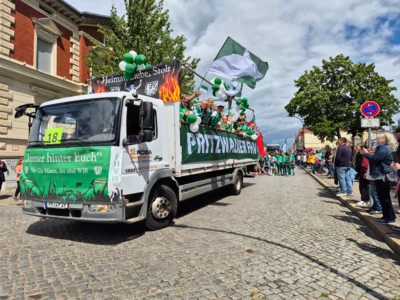 Foto des Albums: Festumzug zu 770 Jahre Stadtrecht - Teil 1