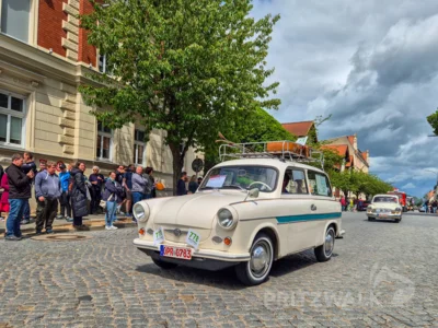 Foto des Albums: Festumzug zu 770 Jahre Stadtrecht - Teil 1