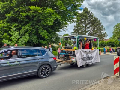 Foto des Albums: Festumzug zu 770 Jahre Stadtrecht - Teil 1