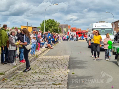 Foto des Albums: Festumzug zu 770 Jahre Stadtrecht - Teil 1
