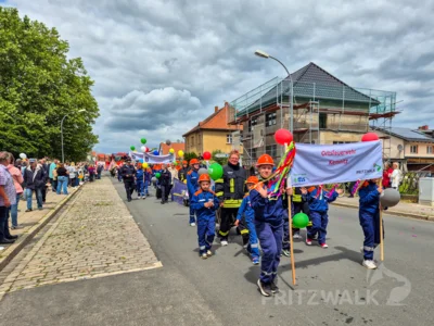 Foto des Albums: Festumzug zu 770 Jahre Stadtrecht - Teil 1