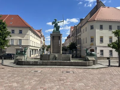 Dianabrunnen  (Bild vergr&ouml;&szlig;ern)