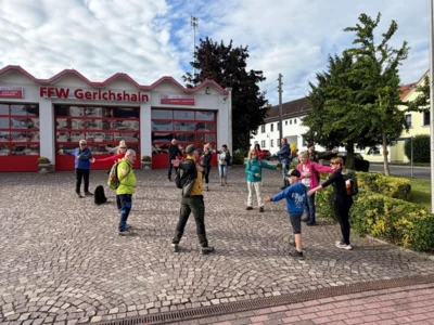 Eine kleine Erw&auml;rmung  (Bild vergr&ouml;&szlig;ern)