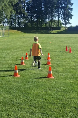 Foto des Albums: Bambini und F-Jugend der JSG Vorderhunsrück Zilshausen absolvieren das DFB-Schnupperabzeichen
