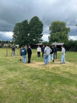 Ein Spiel, das Menschen immer wieder zusammenbringt - Fu&szlig;ball. Die Jungs aus Querfurt spielten beim Kinderfest gegen die Jungs aus Dubno (Ukraine).  (Bild vergr&ouml;&szlig;ern)
