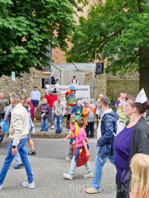 Foto des Albums: Festumzug zu 770 Jahre Stadtrecht - Teil 2