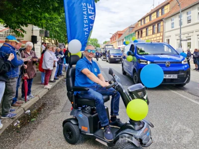 Foto des Albums: Festumzug zu 770 Jahre Stadtrecht - Teil 2