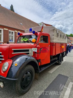 Foto des Albums: Festumzug zu 770 Jahre Stadtrecht - Teil 2