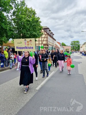 Foto des Albums: Festumzug zu 770 Jahre Stadtrecht - Teil 2