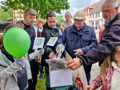 Foto des Albums: Festumzug zu 770 Jahre Stadtrecht - Teil 2