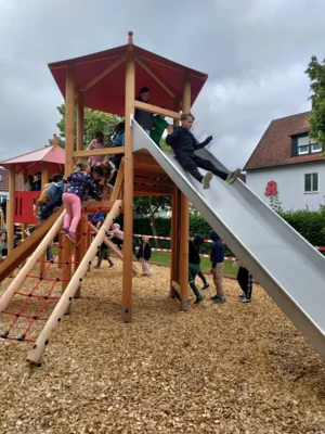 Foto des Albums: Einweihung des neuen Spielgerätes