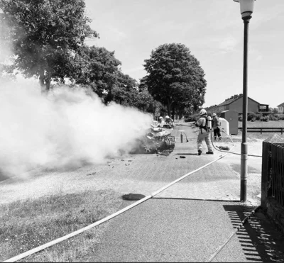 Foto des Albums: 18.06.2021 Verkehrsunfall eingeklemmte Person  - Oebisfelder S