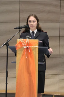 Kreisjugendfeuerwehrwartin Lara Berger  (Bild vergr&ouml;&szlig;ern)