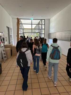 Foto des Albums: MDR Besuch in Leipzig Klasse 8 Sj 25-26