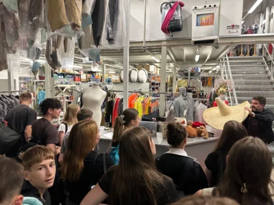 Foto des Albums: MDR Besuch in Leipzig Klasse 8 Sj 25-26
