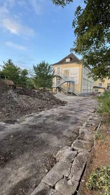 So sieht es am 10.07. auf unserem Schulhof aus  (Bild vergr&ouml;&szlig;ern)