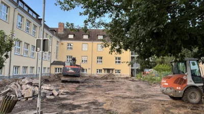 So sieht es am 10.07. auf unserem Schulhof aus  (Bild vergr&ouml;&szlig;ern)