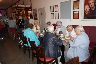 Foto des Albums: Seniorenwoche: Besuch im Kino Astoria