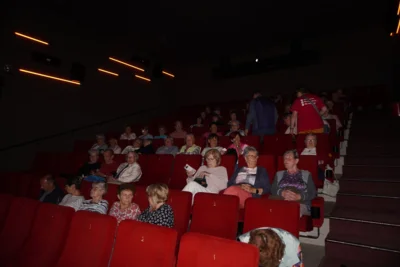 Foto des Albums: Seniorenwoche: Besuch im Kino Astoria