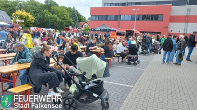 Fotoalbum Feuerwehr Falkensee lädt ein zum Tag der offenen Tür