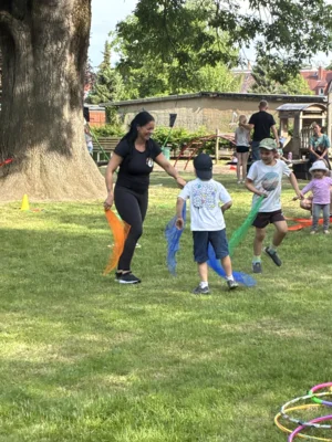 Foto des Albums: 4. Spielplatzfest auf dem Mügelner Anger