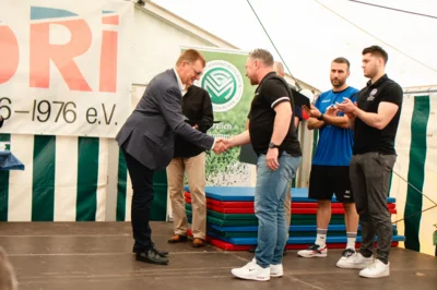 Foto des Albums: 100 Jahre FC DoRi