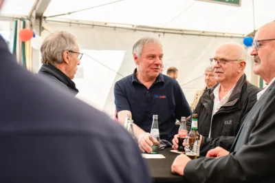 Foto des Albums: 100 Jahre FC DoRi